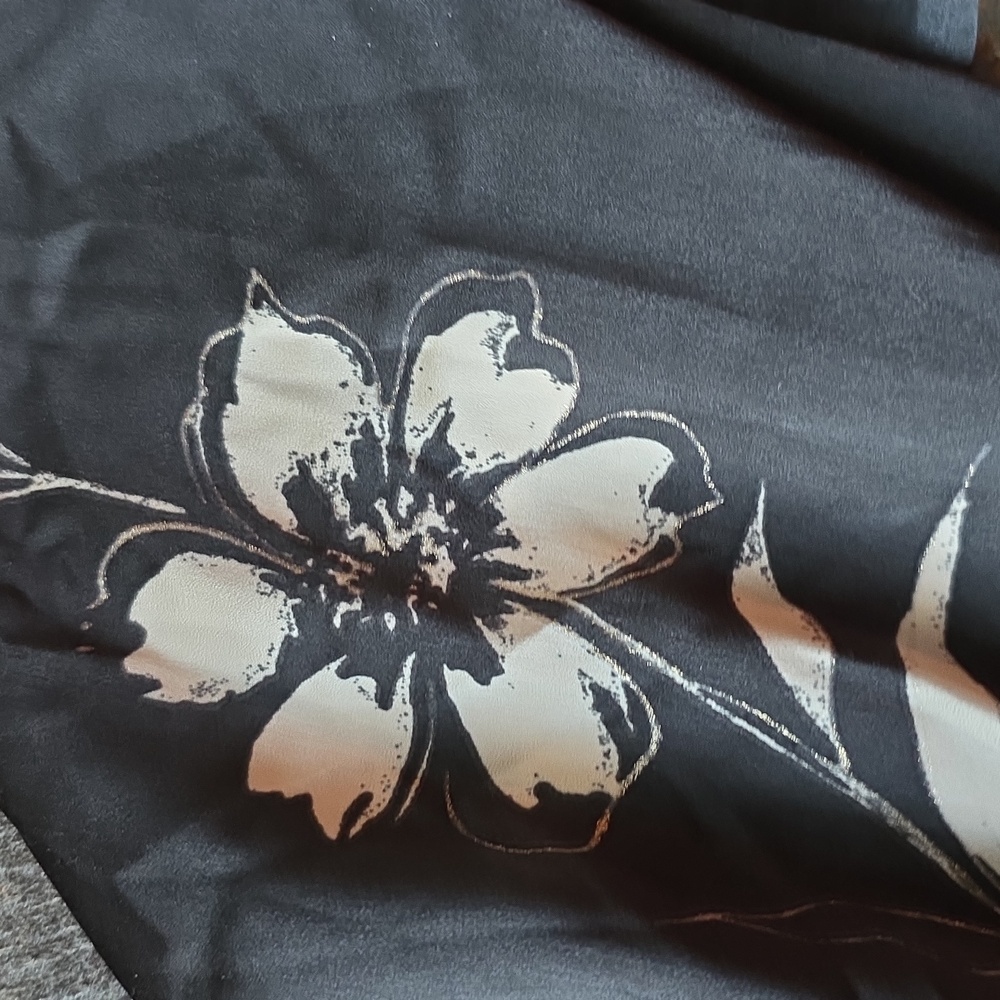 Saltwater LUXE Black Floral Cardigan S - Picture 2 of 8